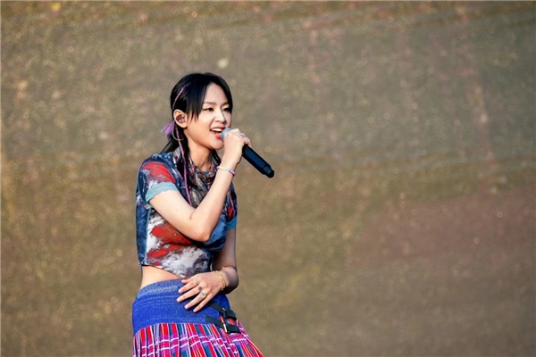 热爱全开音乐节回顾上线 周笔畅吴莫愁倾情演唱 热力全开